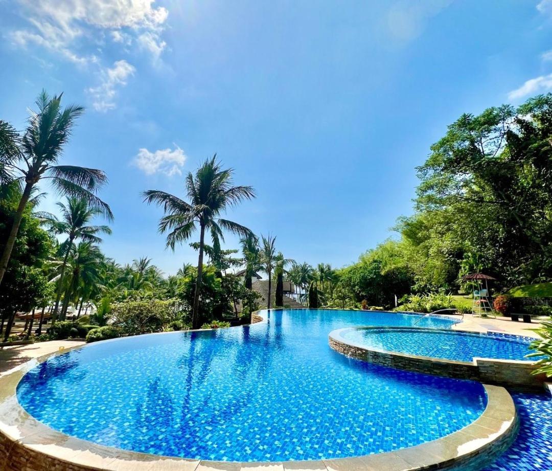 Casa Amores: Camaya Coast Mariveles Exterior foto